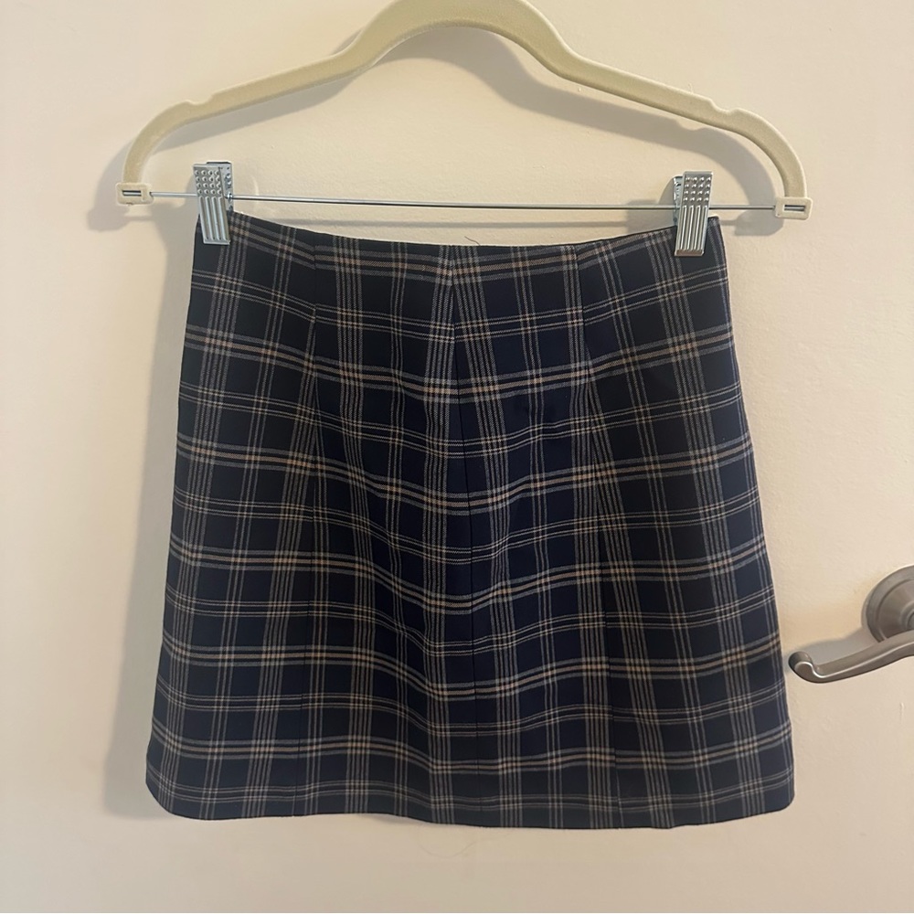 Aritzia babaton skirt
